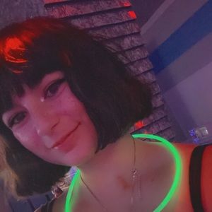 Meet your Posher, Madi